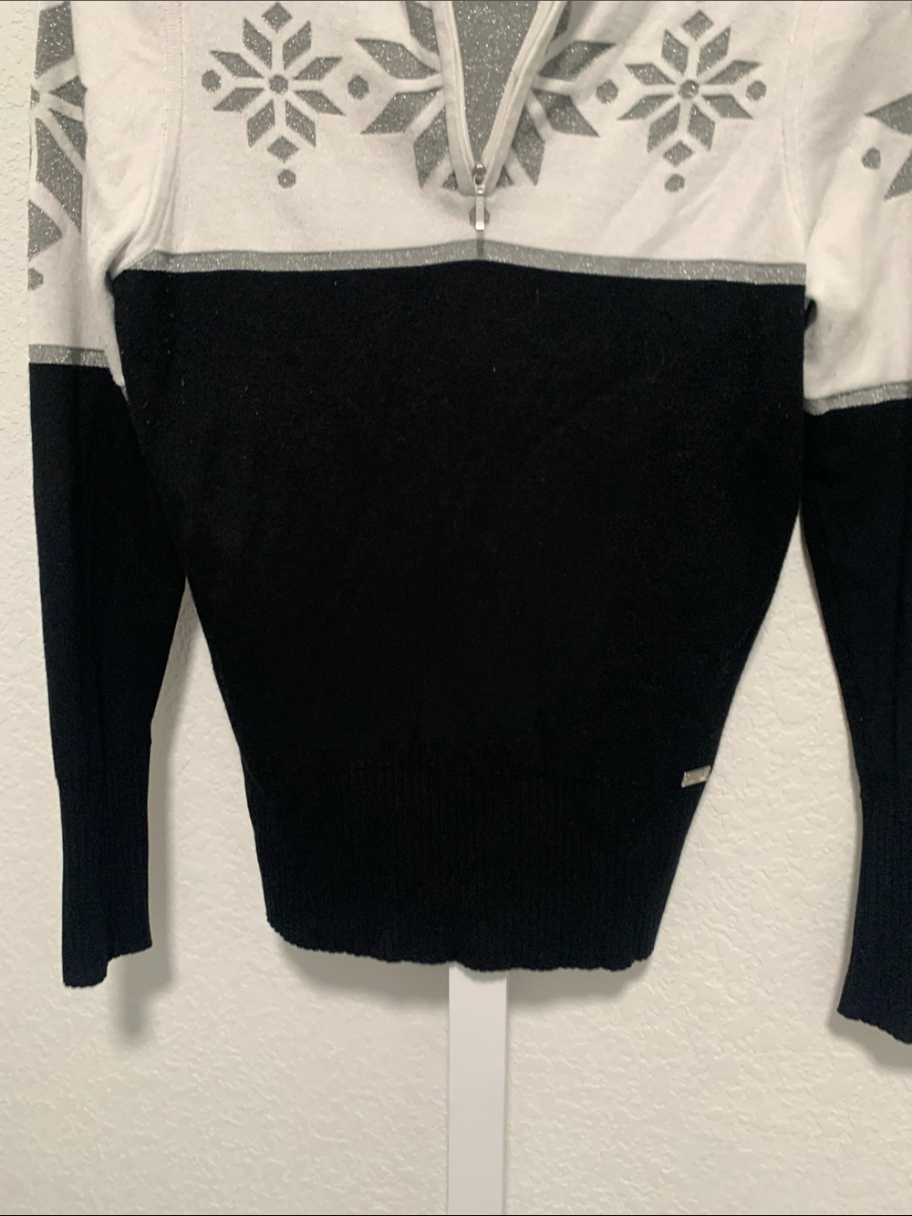 NILS Black & White Half-Zip Snowflake Sweater - Picture 4 of 8